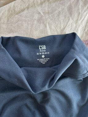 CSB Form Black invisible scrunch leggings-  M